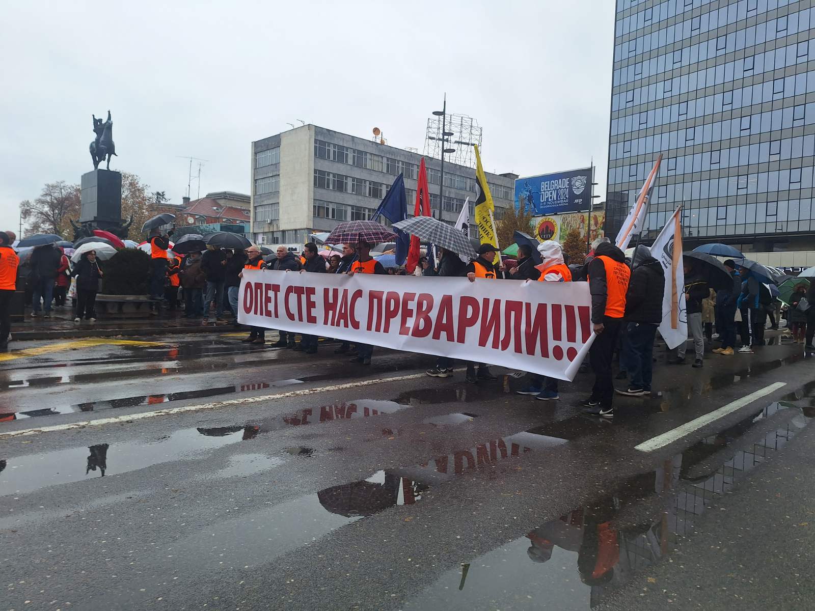 Reprezentativni sindikati prosvetnih radnika u štrajku solidarnosti sa studentima