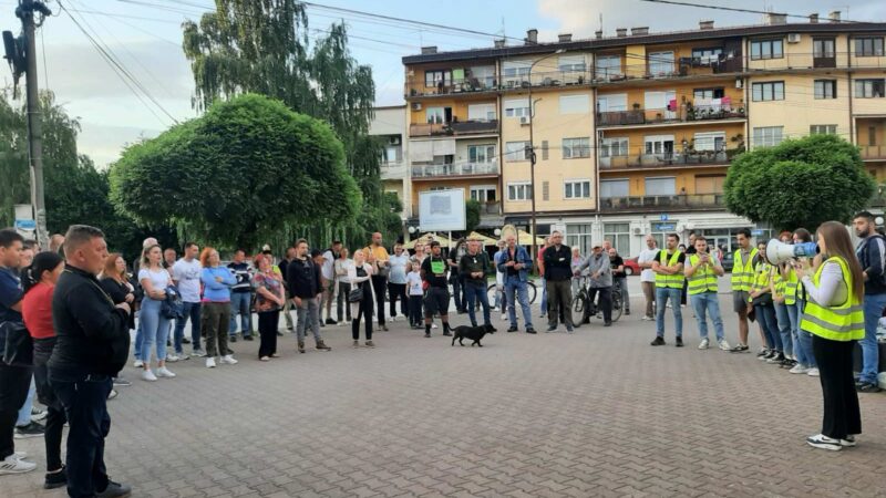 Protesti u Vlasotincu: Studenti se pridružili zahtevima za ostavku predsednika opštine Bratislava Petrovića
