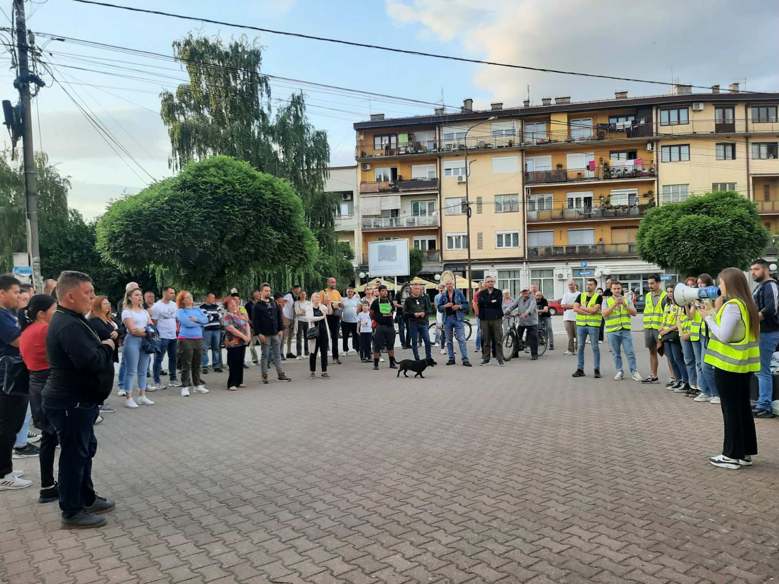 Protesti u Vlasotincu: Studenti se pridružili zahtevima za ostavku predsednika opštine Bratislava Petrovića