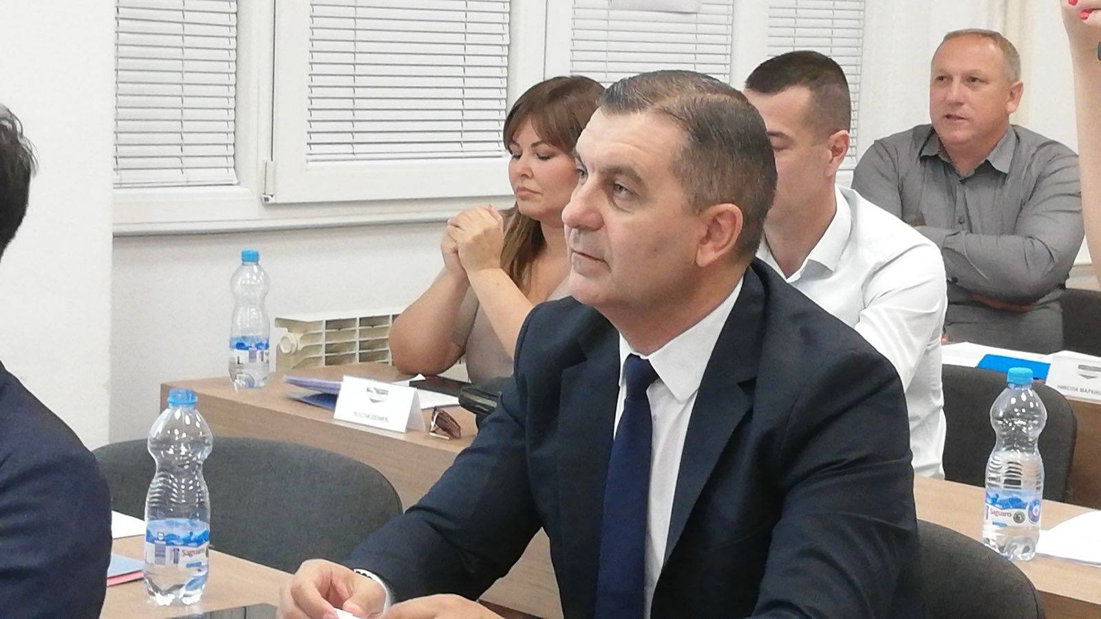 Bivši predsednik opštine Medijana kažnjen zatvorskom kaznom zbog neplaćanja alimentacije