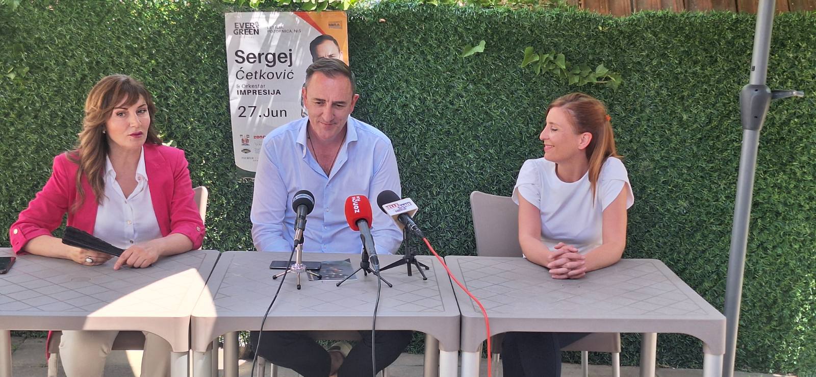 Sergej Ćetković zatvara Evergreen festival na Letnjoj pozornici u Nišu