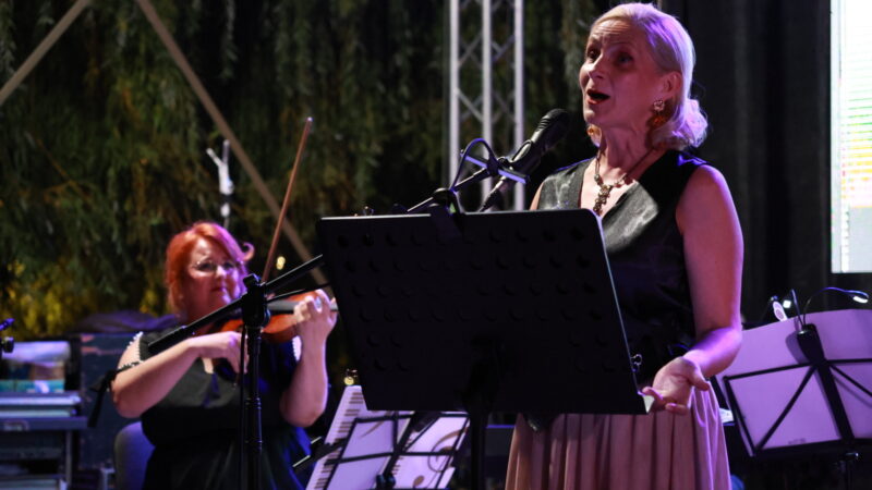 „Polifonija“ povela publiku na muzičko putovanje oko sveta na „Medijana festu“
