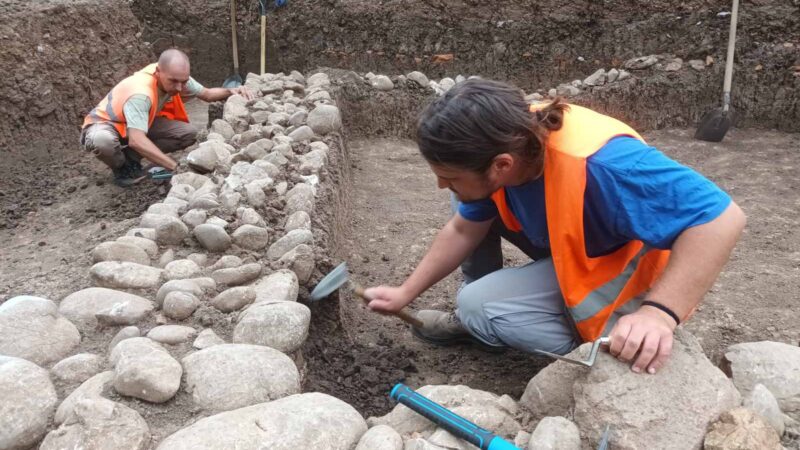 Ispod igrališta otkrivena prošlost stara dva milenijuma