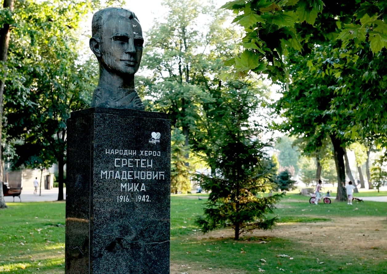 Sreten Mladenović Mika, komunista iz imućne kragujevačke porodice