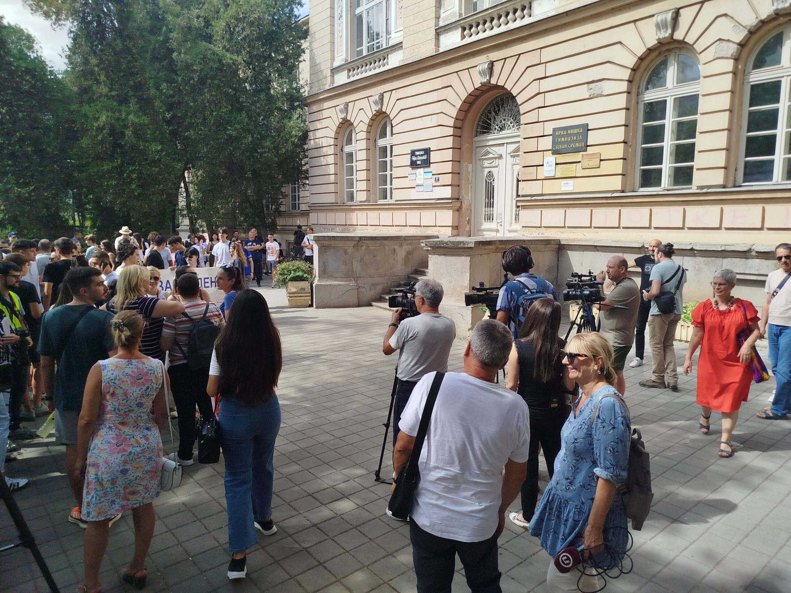 Totalna obustava nastave u Gimnaziji Stevan Sremac u Nišu