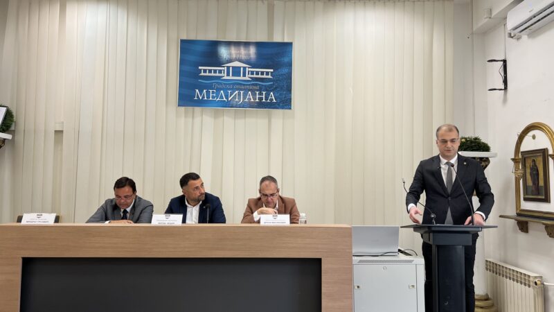 Svi srednjoškolci iz Medijane dobijaju po 10.000 dinara